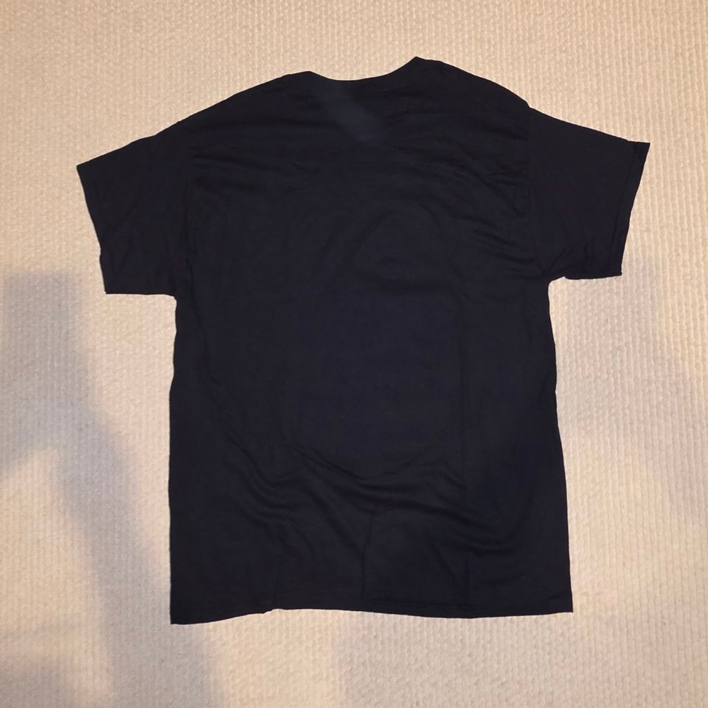Men's Ring of Fire Blessed Praying Hands Black White Short Sleeve Tee L - Picture 2 of 3